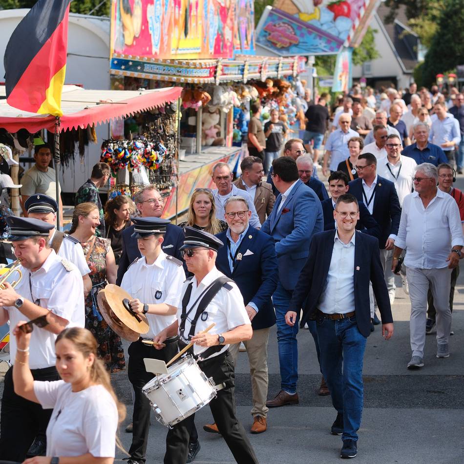 Brauchtum in Ratingen: Das Schützenfest der St. Sebastiani Bruderschaft ist eröffnet