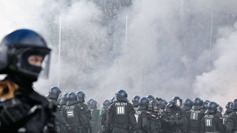 Waldhof gegen Kaiserslautern: Nach Derby-Krawallen – Minister lädt zum Krisentreffen