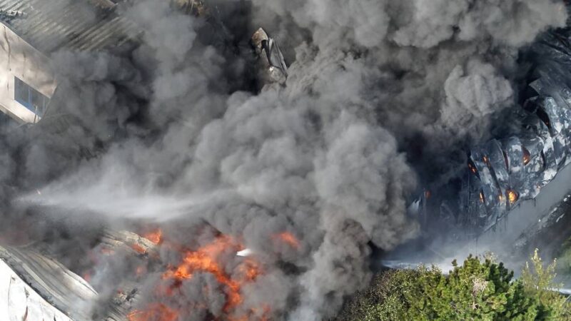 Jahresbericht Monheim: Großbrand, Unfalltod und fast 8000 Einsätze – Feuerwehr zieht Bilanz