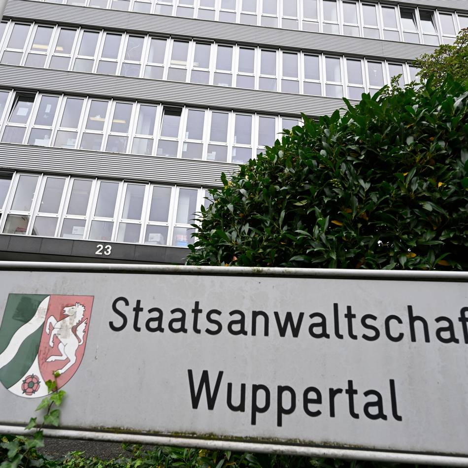 Bestechlichkeit und Untreue: 17 Millionen Euro Schmiergeld — Anklage gegen Remscheider Ex-Manager erhoben