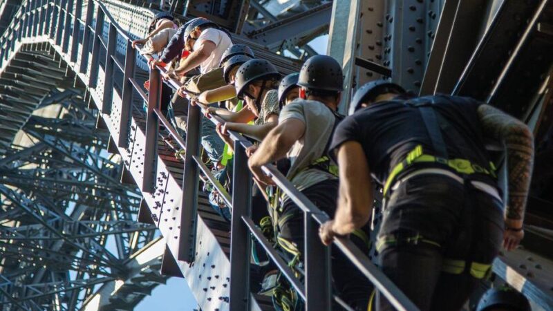 Nach Suiziden an Müngstener Brücke: Brücken-Klettern in der Kritik