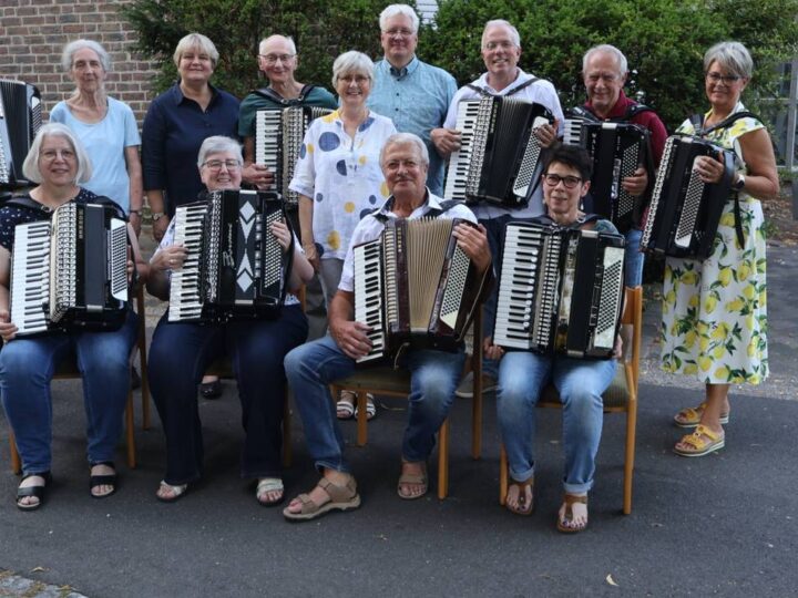 60 Jahre in Waldniel: Jubiläumskonzert des Akkordeon-Orchesters