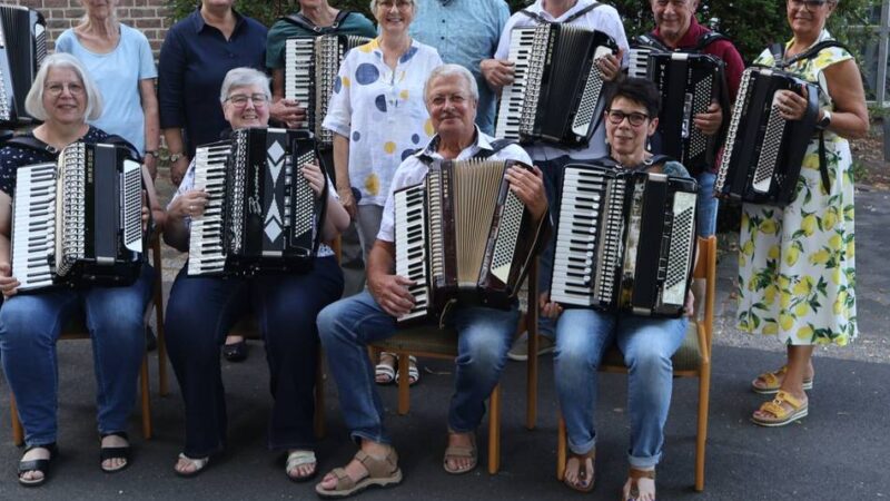 60 Jahre in Waldniel: Jubiläumskonzert des Akkordeon-Orchesters