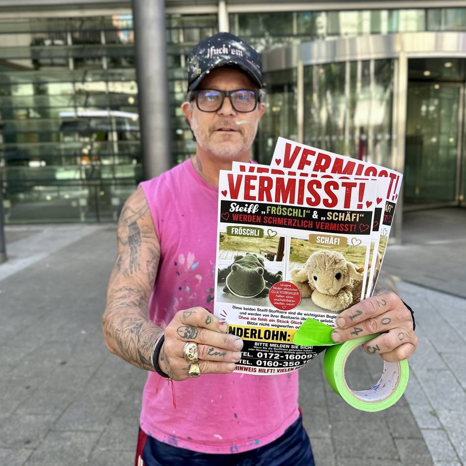 Verloren in Düsseldorf: 1000 Euro Finderlohn für Plüschtiere eines Paares – „Sie werden über alles geliebt“