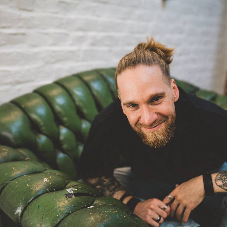 Kleinkunst in Korschenbroich: Lennard Rosar – Comedian mit Korschenbroicher Wurzeln