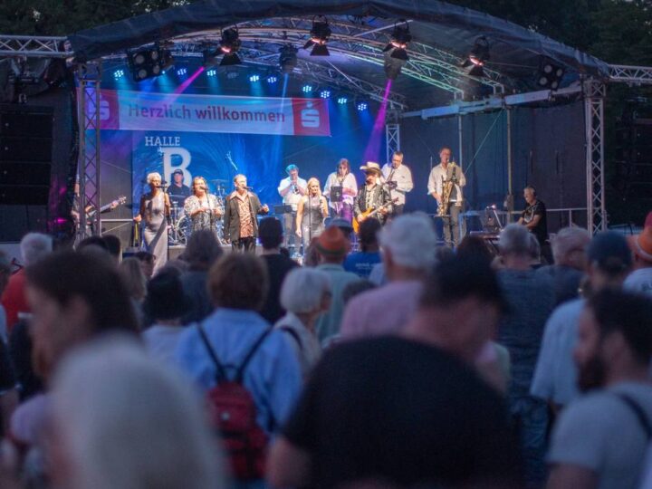 Open Air in Moers: 2000 Fans feiern Summer-Soul auf neuer Location