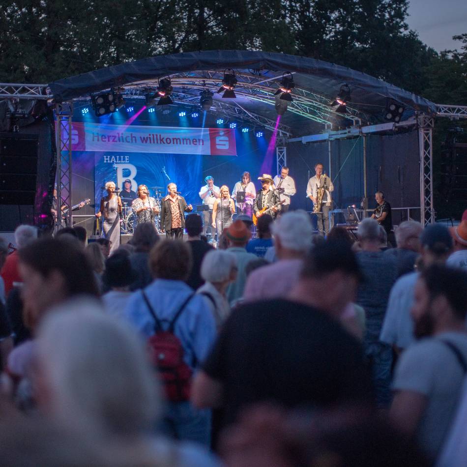 Open Air in Moers: 2000 Fans feiern Summer-Soul auf neuer Location