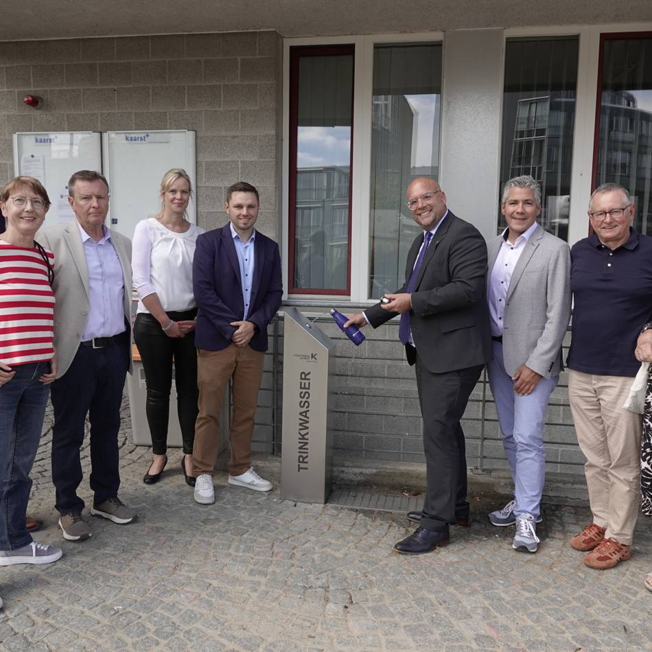 Durststrecke vor dem Kaarster Rathaus beendet: Endlich Schluss mit dem Pannen-Brunnen?
