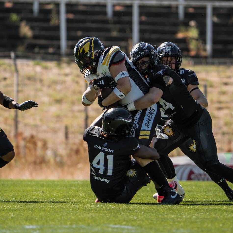 Sieg im Lokalderby: Krefeld Ravens sichern sich gegen Langenfeld Platz 1