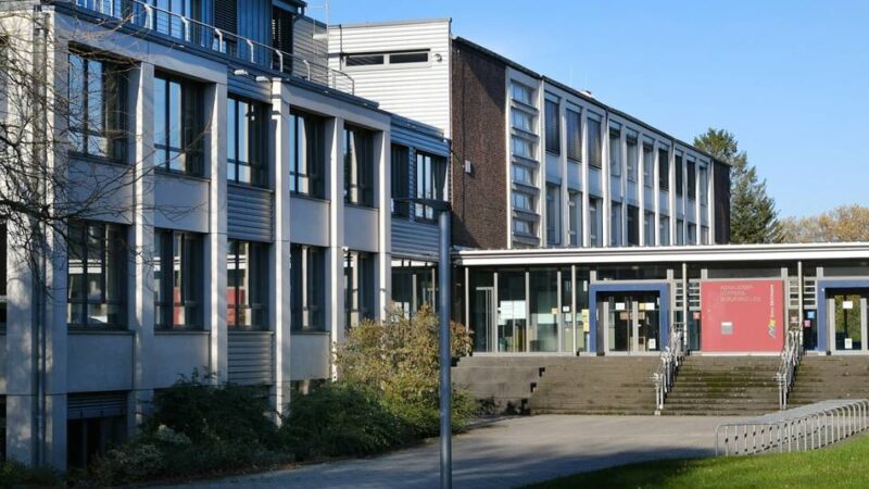 Berufskollegs im Kreis Mettmann: Kreis gratuliert seinen besten Berufsschülern