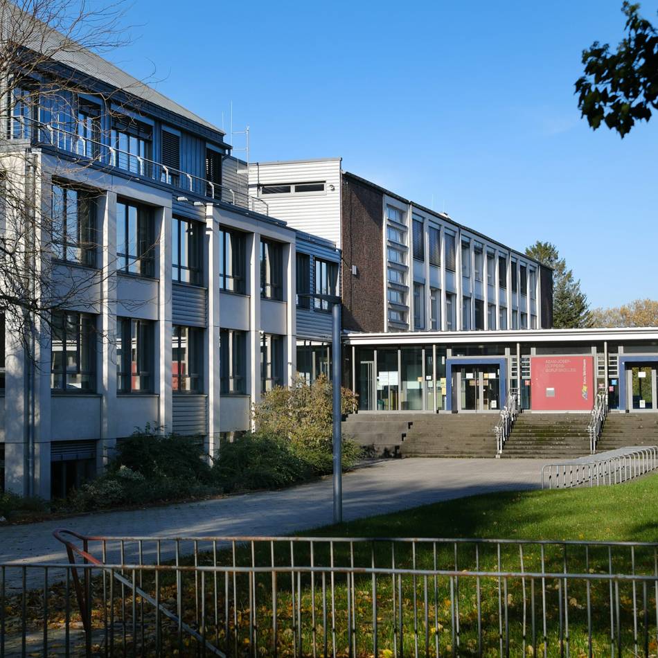 Berufskollegs im Kreis Mettmann: Kreis gratuliert seinen besten Berufsschülern