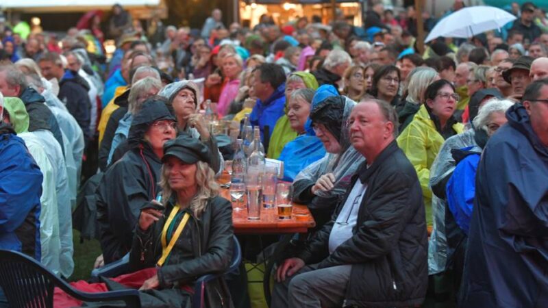 Auf der Wiese hinterm Tiergarten: So war die Klever Sommernacht von Cinque in diesem Jahr