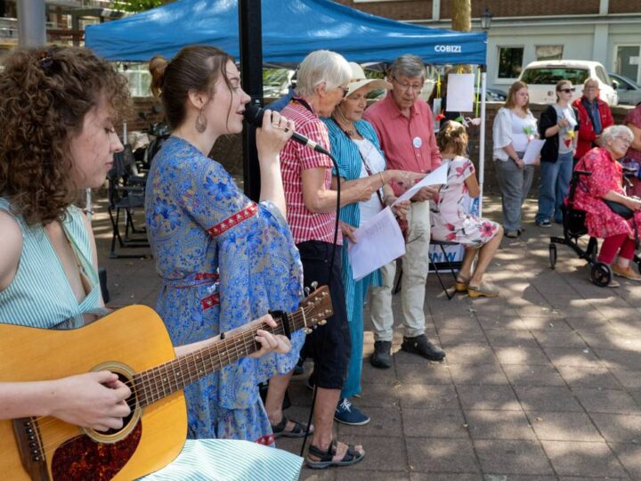 Mahnwache in Breyell: Stilles Gedenken an Hiroshima
