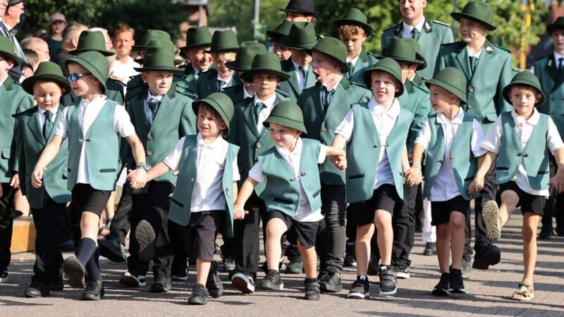 St. Josef Schützenbruderschaft in Mönchengladbach: Wenn sich der Schützen-Gottesdienst um Schweinshaxen dreht