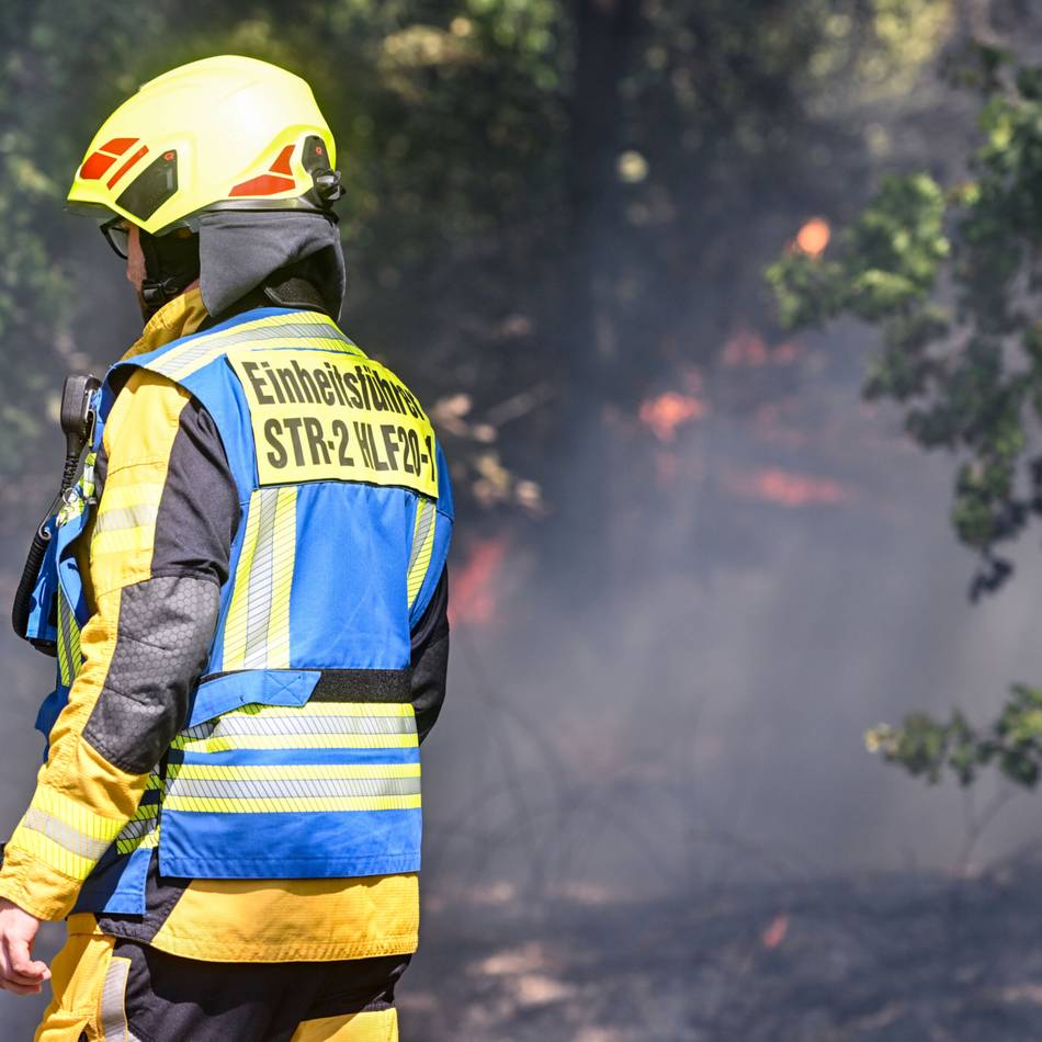 Rauchschwaden von Weitem zu sehen: Mehrere Waldbrände in Straelen und Wankum