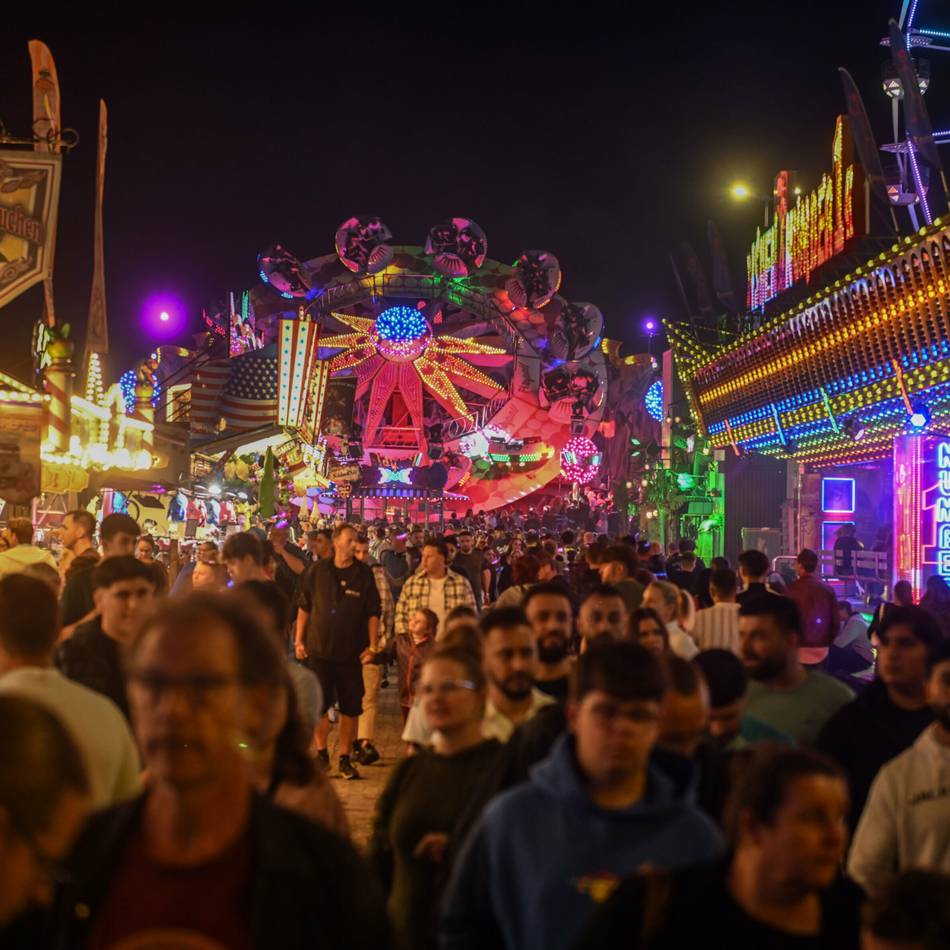 Volksfest in Moers: Kirmesmontag wird zum Familientag mit Rabatten