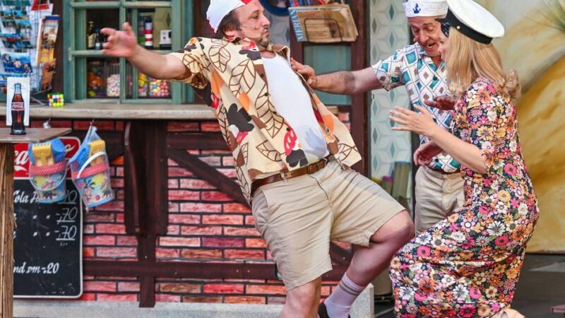 Schlossfestspiele Neersen: Von „Anita“ bis zum „Bett im Kornfeld“
