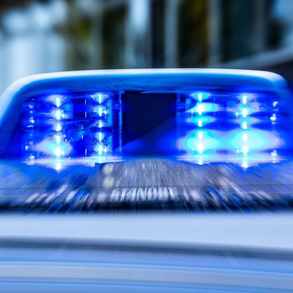 Zeugen nach Unfall in Hamminkeln gesucht: Radfahrerin (83) bei Zusammenstoß mit Auto leicht verletzt
