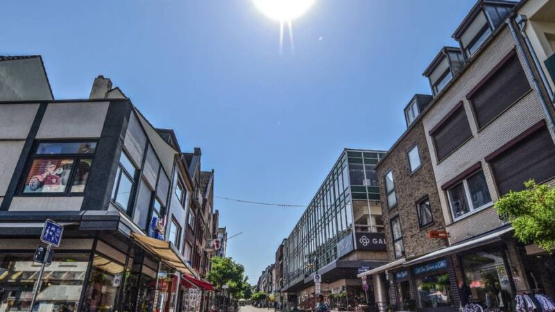 Einkaufen in Kleve: After Work Shopping in Klever Innenstadt am 6. August