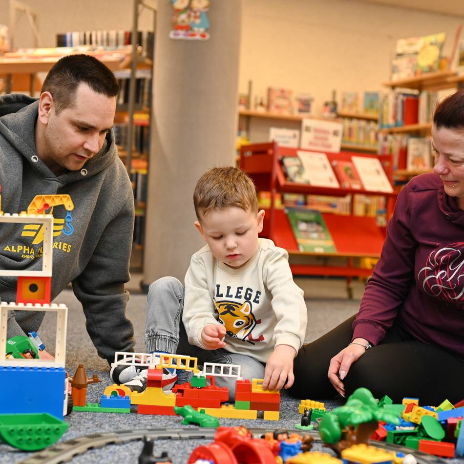 Angebot für Familien in Radevormwald: Stadtbücherei lädt wieder zum Lego-Tag ein