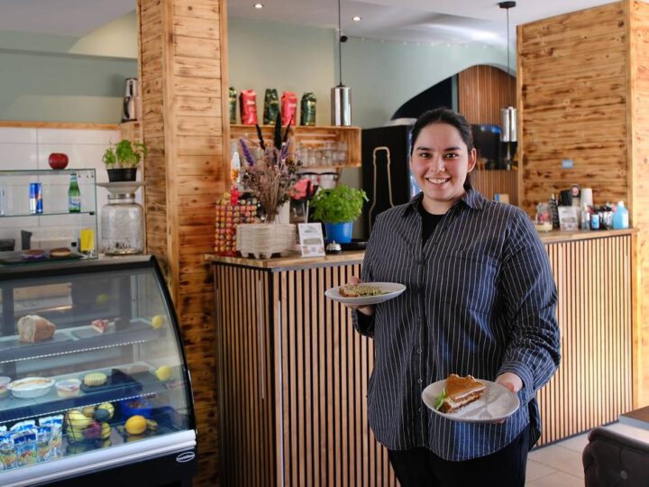 Neues Café in Ratingen: 25-Jährige eröffnet ihr Traumcafé