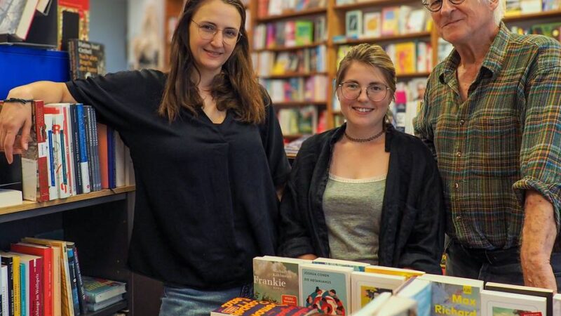 Neues Modell für Traditionsgeschäft: Für 500 Euro gehört dieser Krefelder Buchladen ein Stück weit Ihnen