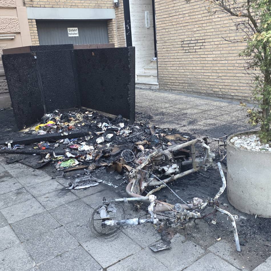 Brandserie in Mönchengladbach: Nach Großeinsatz der Feuerwehr – Polizei geht von Brandstiftung aus