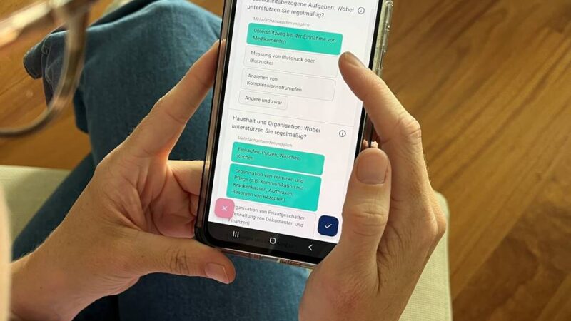 Oberbergischer Kreis: Diese App soll pflegenden Angehörigen helfen
