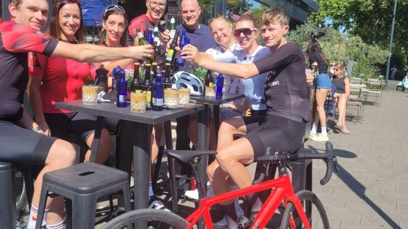 Draußen genießen in Meerbusch: Wo Meerbuscher High Society und Radsportfans zusammenkommen