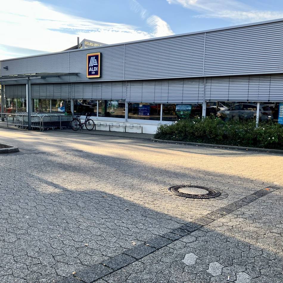 Vier Entwürfe, keine Lösung: Warum das Projekt „Neue Mitte Hellerhof“ in Düsseldorf feststeckt