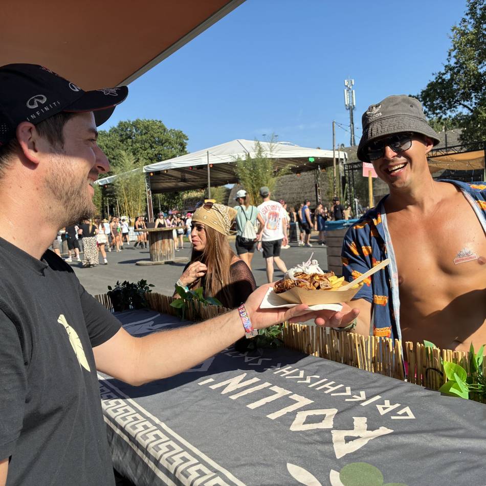 Feiern macht hungrig: Das kosten Bier und Pommes auf dem San-Hejmo-Festival