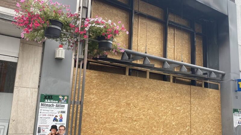 Nach Großbrand in Krefeld: Staatsanwaltschaft stellt Ermittlungen nach tödlichem Tedi-Brand ein