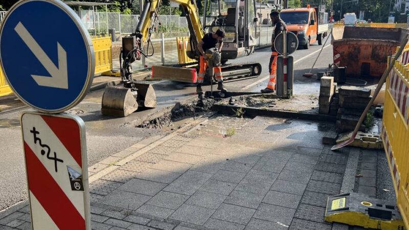 Bergische Landstraße in Düsseldorf: Überraschende Sperrung – Stadtverwaltung im peinlichen Blindflug