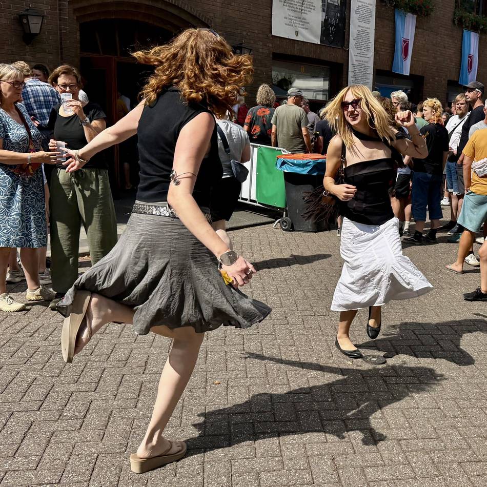 Festivalstimmung am Niederrhein: Haldern Pop verwandelt Reeser Ortsteil in Party-Ort