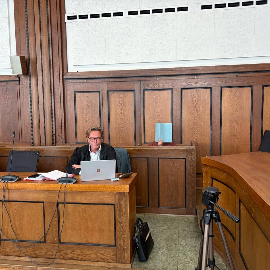 Viersener vor Gericht: Messerangriff auf schlafenden Stiefvater