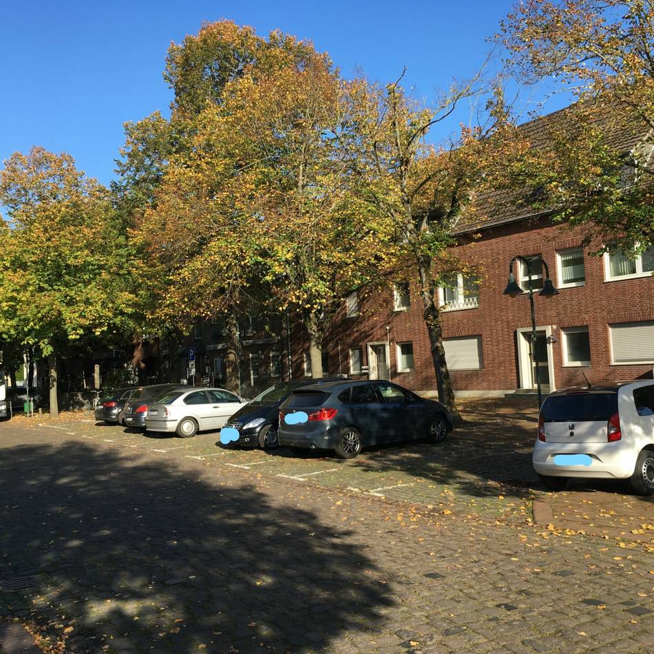 Marktviertel in Rommerskirchen: Planungsbüro kommt, um Autos am Markt zu zählen
