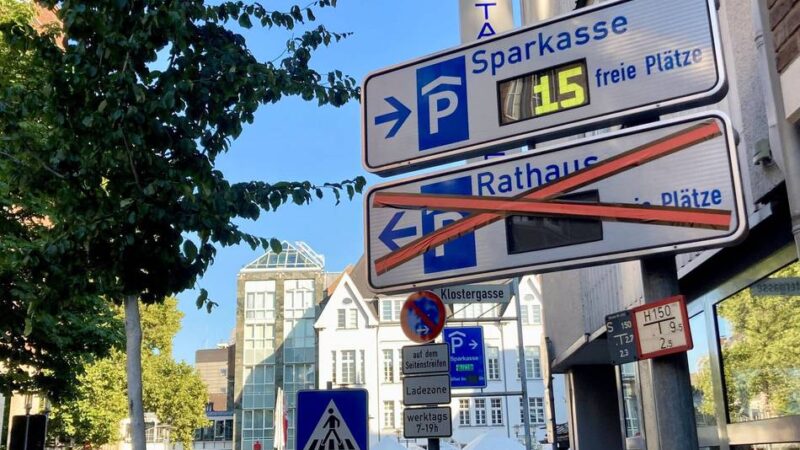 Rathaus-Tiefgarage in Neuss: „Viele Autofahrer legen gleich den Rückwärtsgang ein“