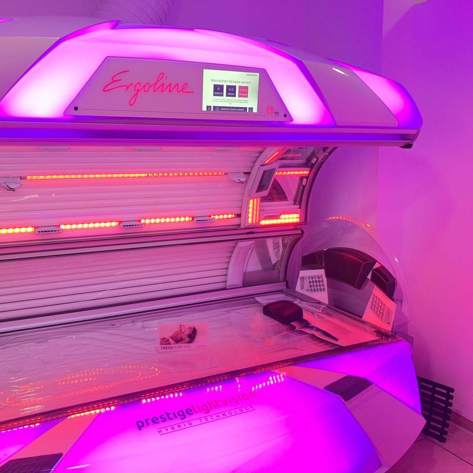Hitze in Krefeld: Ins Sonnenstudio bei 30 Grad – zur Abkühlung?