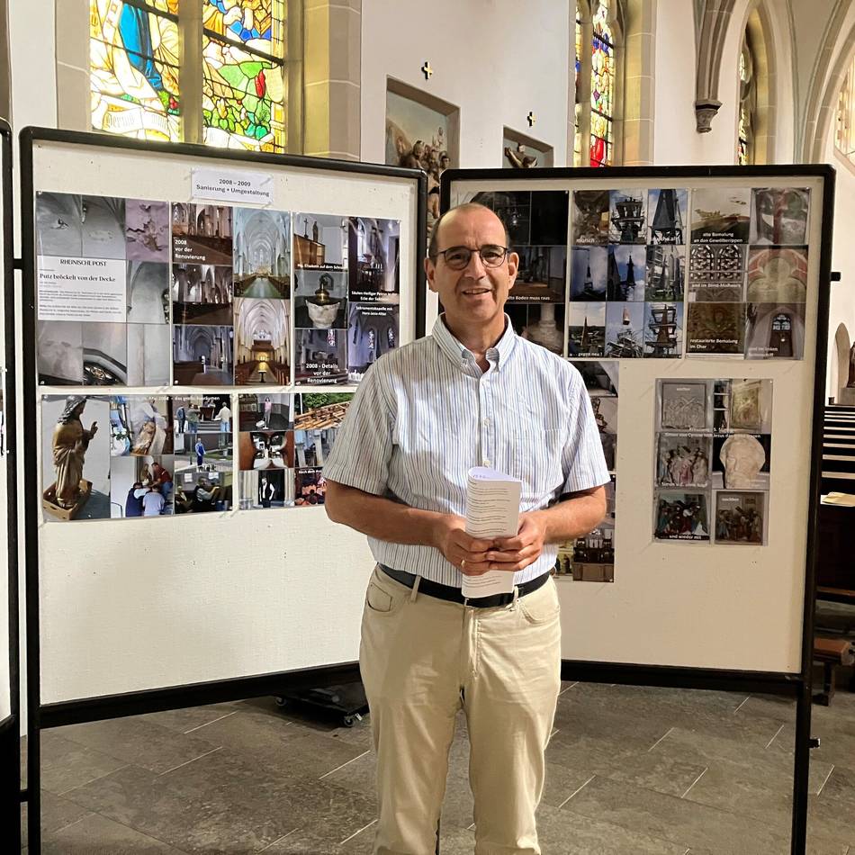 Sankt Pankratius Ausstellung: 150 Jahre Korschenbroicher Kirche im Wandel