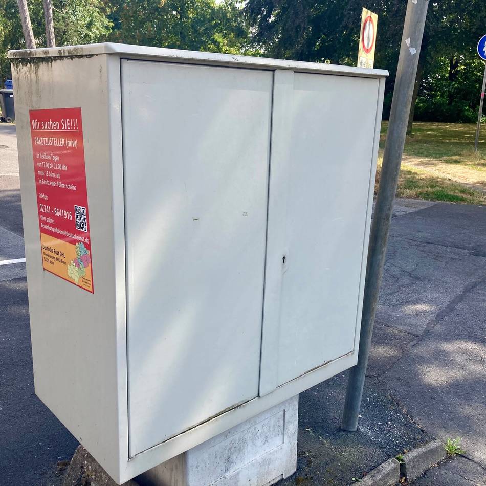 Für ein schöneres Wohnumfeld in Leverkusen: Bei Rückbau von Briefverteilerkästen lässt Post auf sich warten