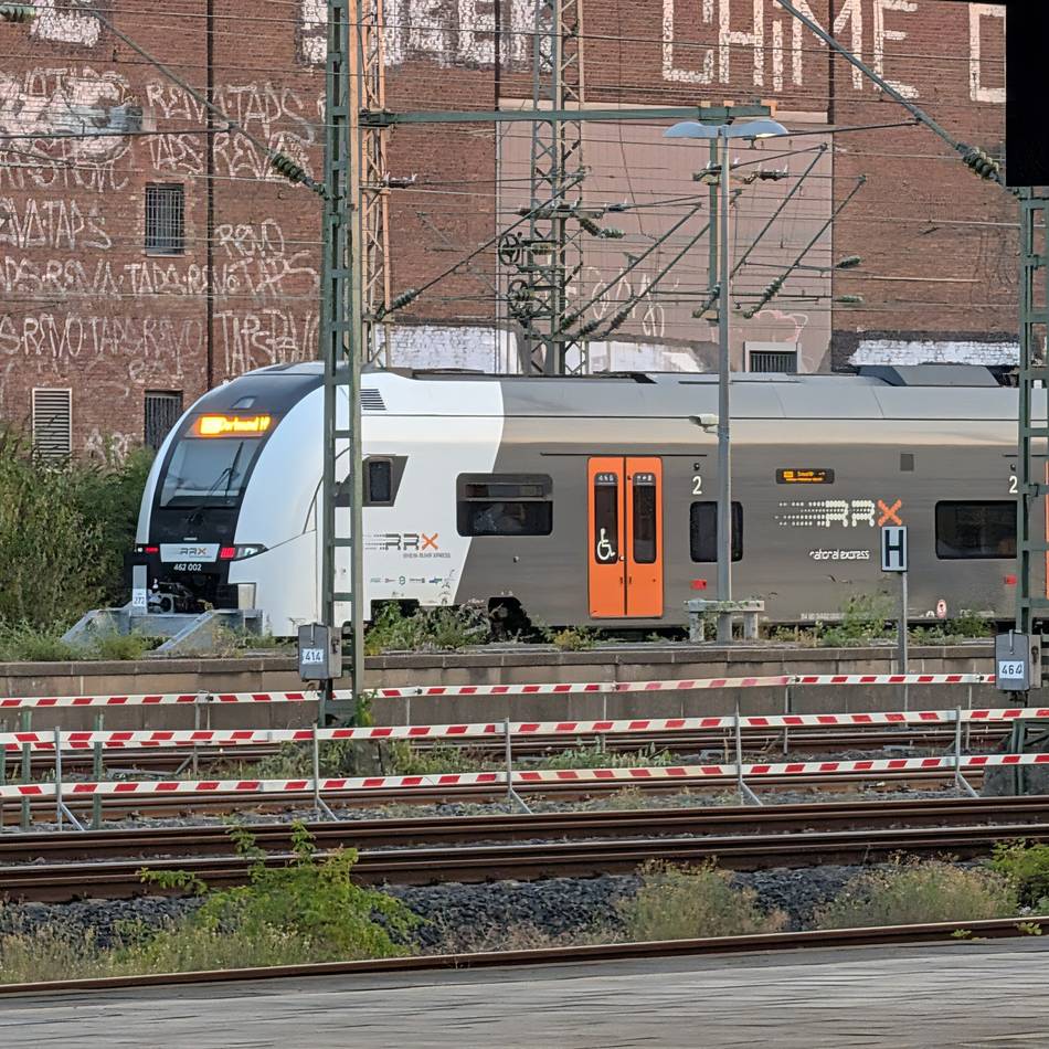 RE1, RE5 und drei S-Bahnlinien betroffen: Monatelange Zugausfälle zwischen Düsseldorf und Köln – was Pendler wissen müssen