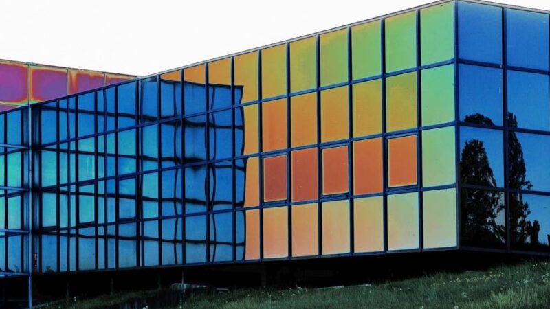 Kunst in Korschenbroich: Werke von sieben Fotografen im Kulturbahnhof