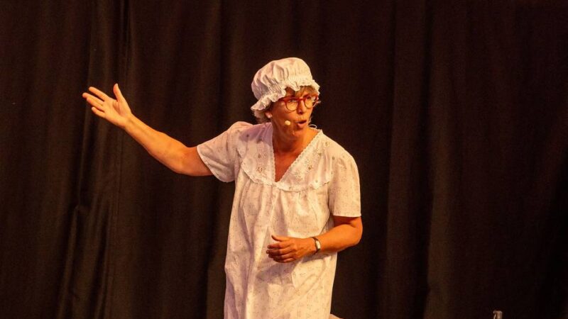 Katrin Iskam begeistert auf der Landesgartenschau in Neuss: Wenn Gärtnern zu Comedy wird