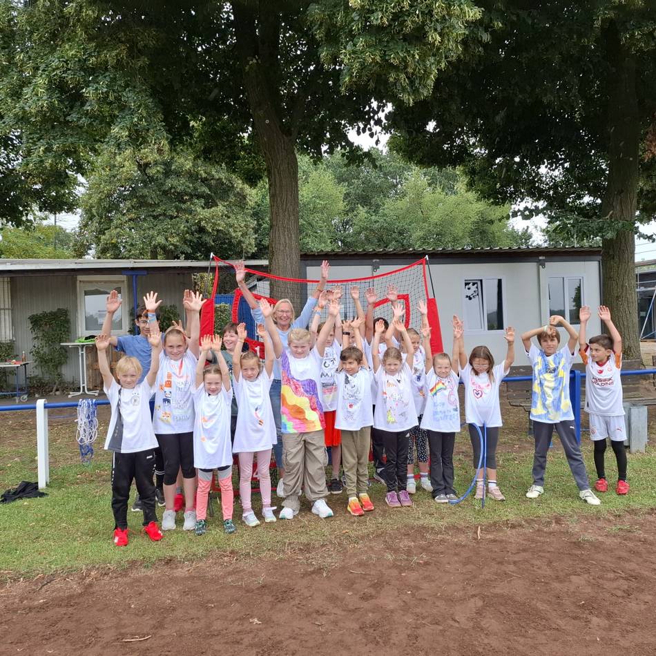 Ferienkpompass in Rheinberg: 20 Kinder erleben tollen Ferientag beim SV Millingen