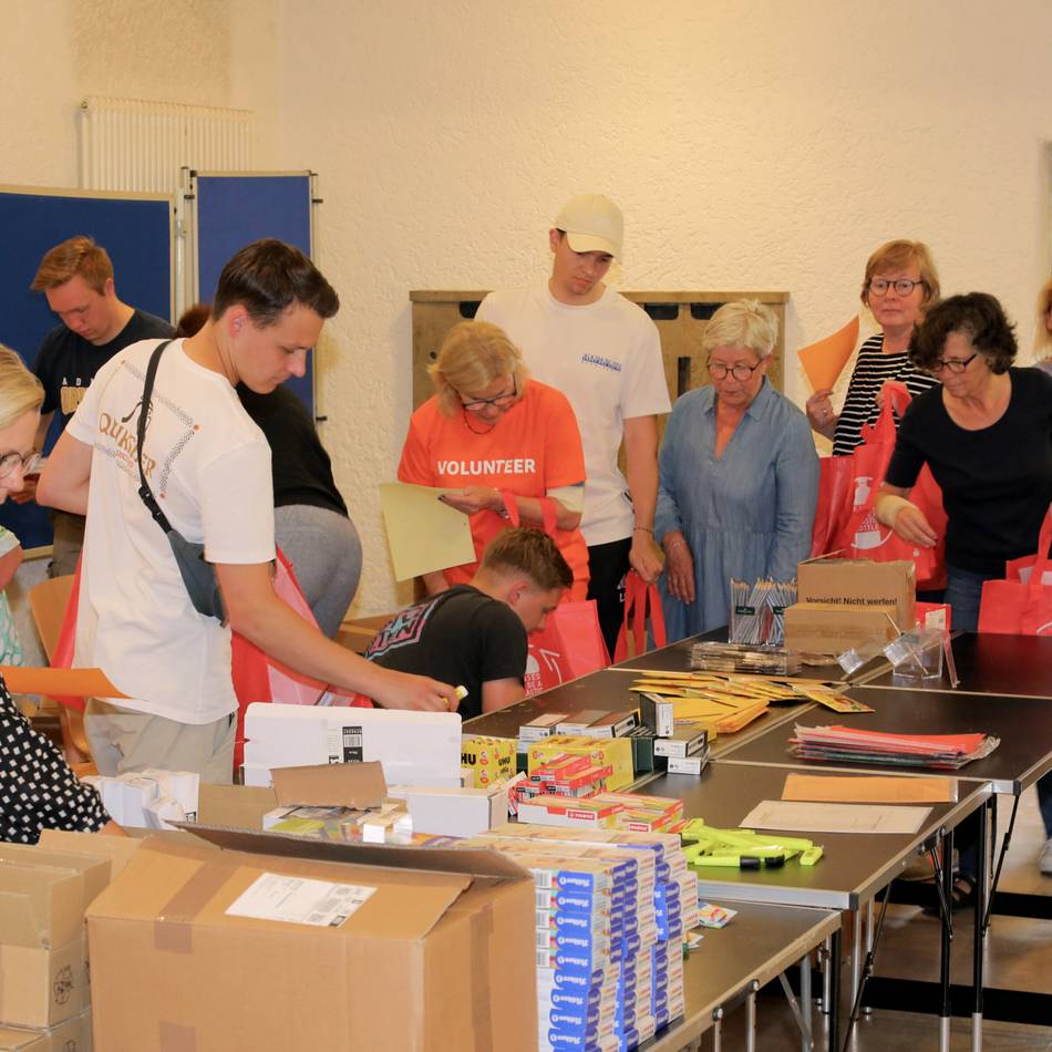 Rheinberger Kolpingsfamilie: Schulmaterialkammer bittet um Spenden vor dem Schulstart