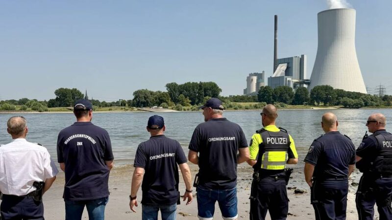 Badeverbot in Rheinberg: 17 Knöllchen wegen Badens im Rhein verhängt