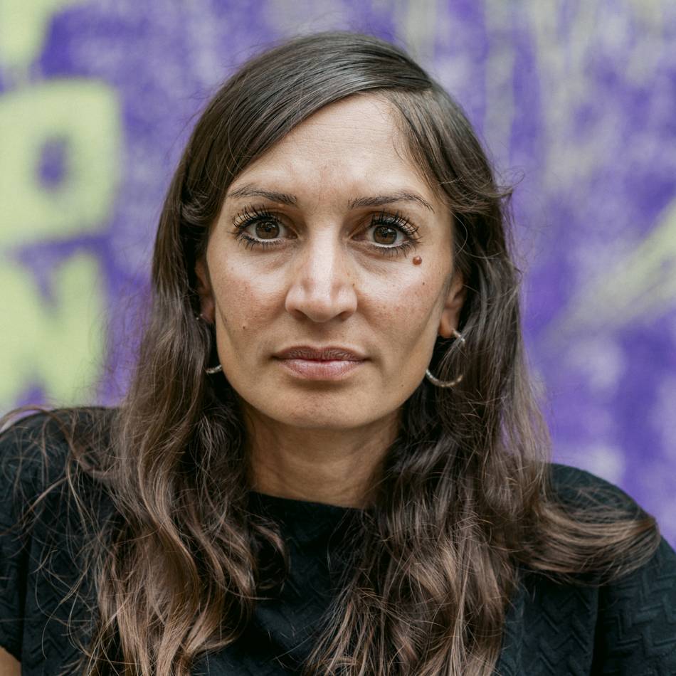 Am 15. September in Rheinberg: Verbinden statt Spalten – Gilda Sahebi liest im Alten Rathaus