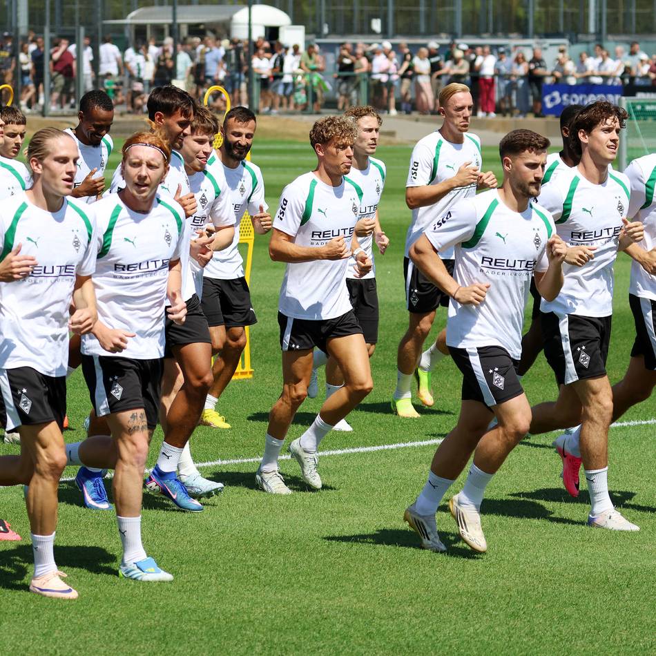 Borussia-Barometer: Saisonprognose, Abgänge, Itakura – Ihre Meinung vor dem Bundesliga-Start ist gefragt