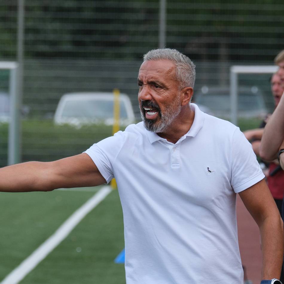 Freitag auswärts, Sonntag daheim: Frühe Schlüsselspiele für Ratingens U23 und den SV Hösel