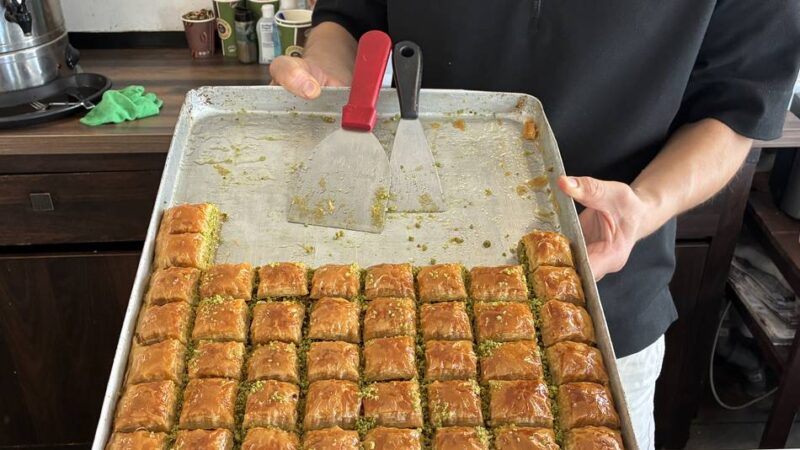 Cafés in Mönchengladbach: Baklava, Börek und Pide – hier gibt es türkische Backwaren